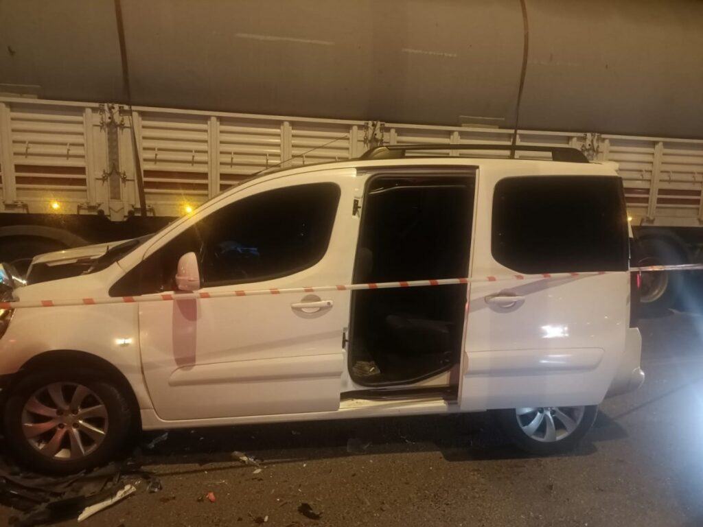 Şanlıurfa’da Zincirleme Trafik Kazası 1 2023 01 sanliurfada 4 aracin karistigi zincirleme kaza