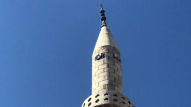 caminin hasar goren minaresi tehlike olusturuyor