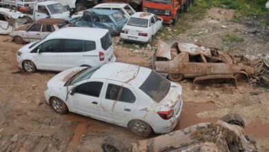 Urfa'da vatandaşlar hurdaya dönen araçlarını tanıyamıyorlar