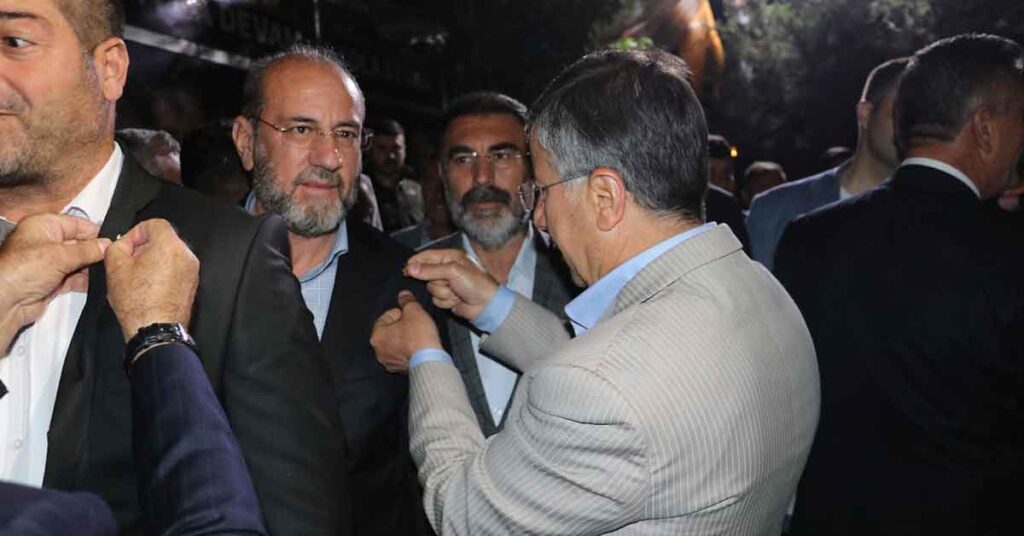 CHP ve İYİ Parti'den Ak Parti’ye Geçtiler 5 CHP ve İYİ Parti'den Ak Parti’ye Geçtiler