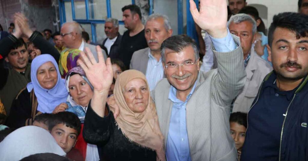 CHP ve İYİ Parti'den Ak Parti’ye Geçtiler 3 CHP ve İYİ Parti'den Ak Parti’ye Geçtiler