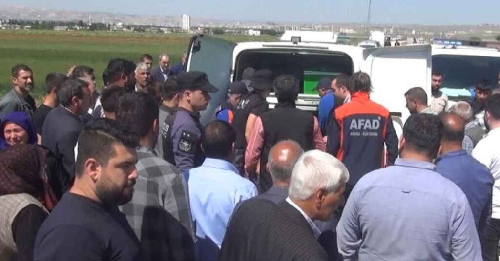Şanlıurfa'da Annenin de Cansız Bedenine Ulaşıldı 1 kanal kaza 4