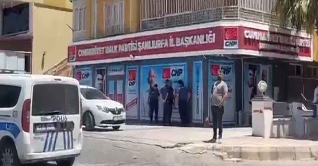 CHP İl Başkanları Arasında Tartışma! İl Binası Kapatıldı