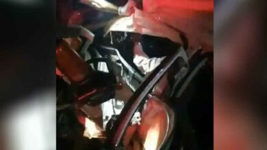 Şanlıurfa'da Araba Tıra Çarptı! 4 Yaralı