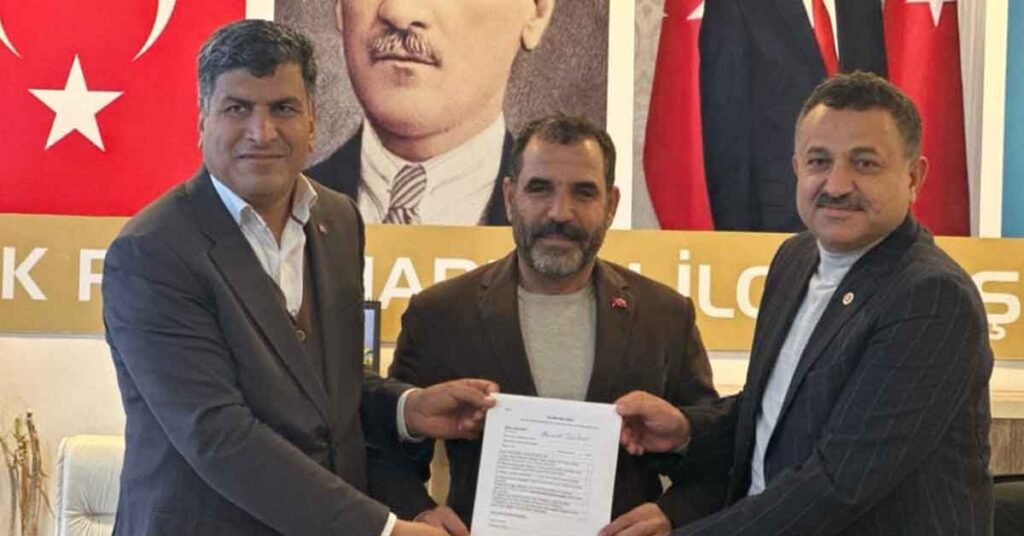 Ahmet Biter Ak Parti'den Başvurusunu Yaptı