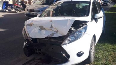 Haliliye'de Araçlar Kafa Kafaya Çarpıştı
