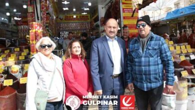 Kasım Gülpınar Tarihi Çarşı Esnafını Ziyaret Etti